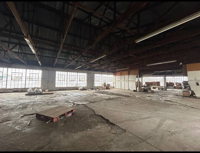 1,508M² WAREHOUSE TO LET IN NEWLANDS